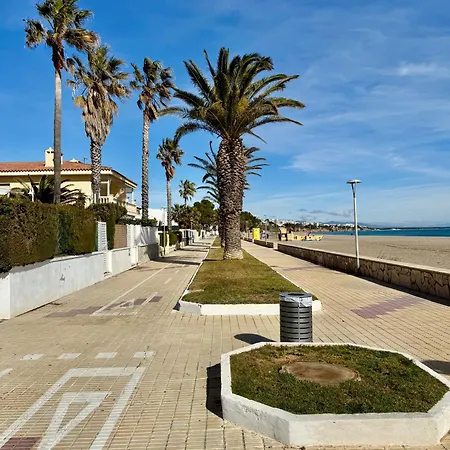 Apartbeach Y Playa Cristal Privilege Holiday home *